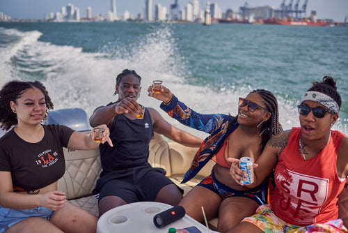 Party Boat / Isla Day in cartagena Photoshoot
